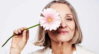 Menopoz tedavi edilmezse kemik erimesine neden olabiliyor!